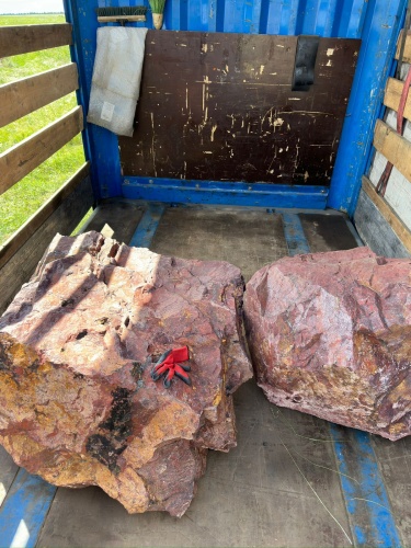Ландшафтные глыбы красно-фиолетовые 200-1000 килограмм купить в Ногинску