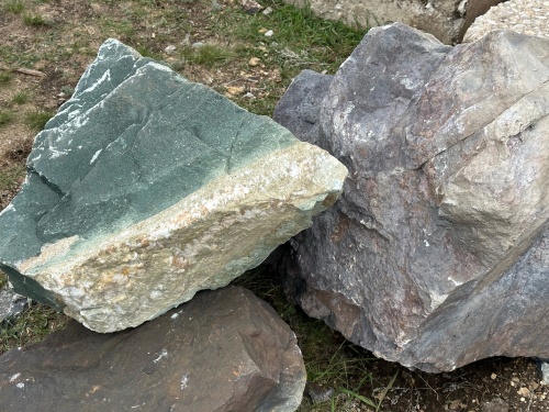 Камни для ландшафтного дизайна зелёные 10-60 килограмм купить в Ногинску