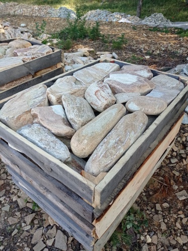 Златолит жёлтый, жёлто-зелёный глыбки и валуны для ланшафтного дизайна купить в Ногинску