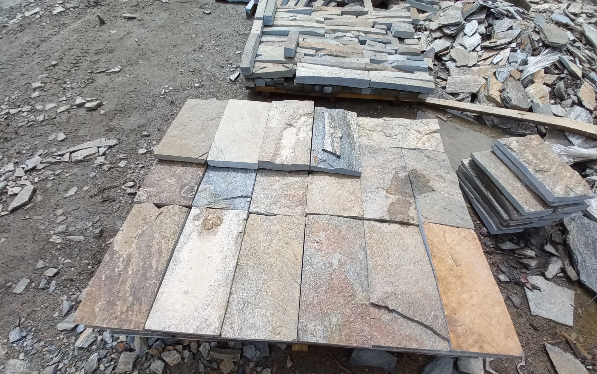 Плитка пилёная златолит Уральский для фасада купить в Ногинску