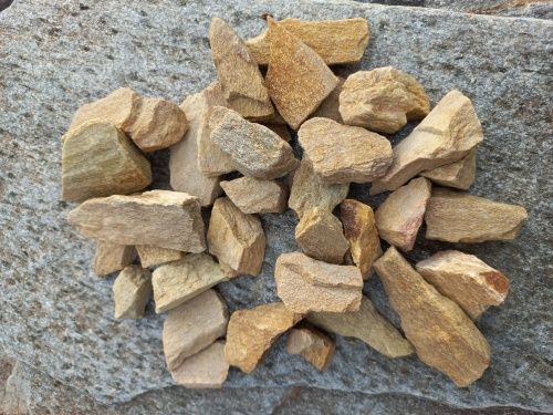 Златолит жёлтый декоративная каменная крошка купить в Ногинску